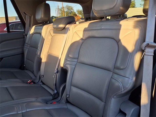 Used 2020 Lincoln Navigator Reserve w/ Luxury Package image 10