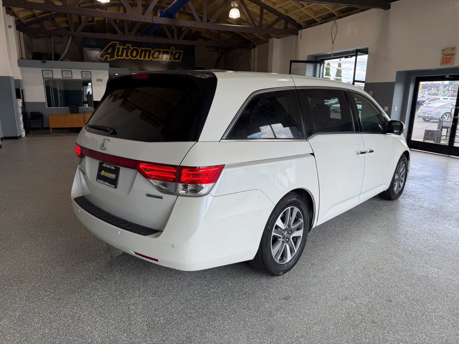 Used 2017 Honda Odyssey Touring image 7