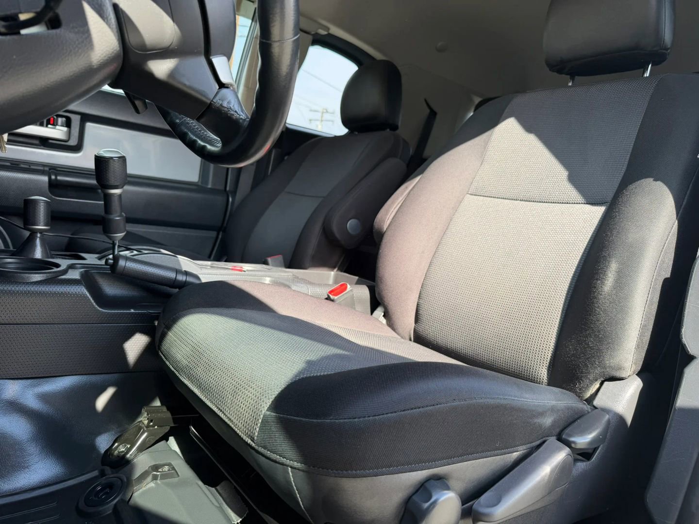 Used 2014 Toyota FJ Cruiser 4WD w/ Upgrade Package image 10