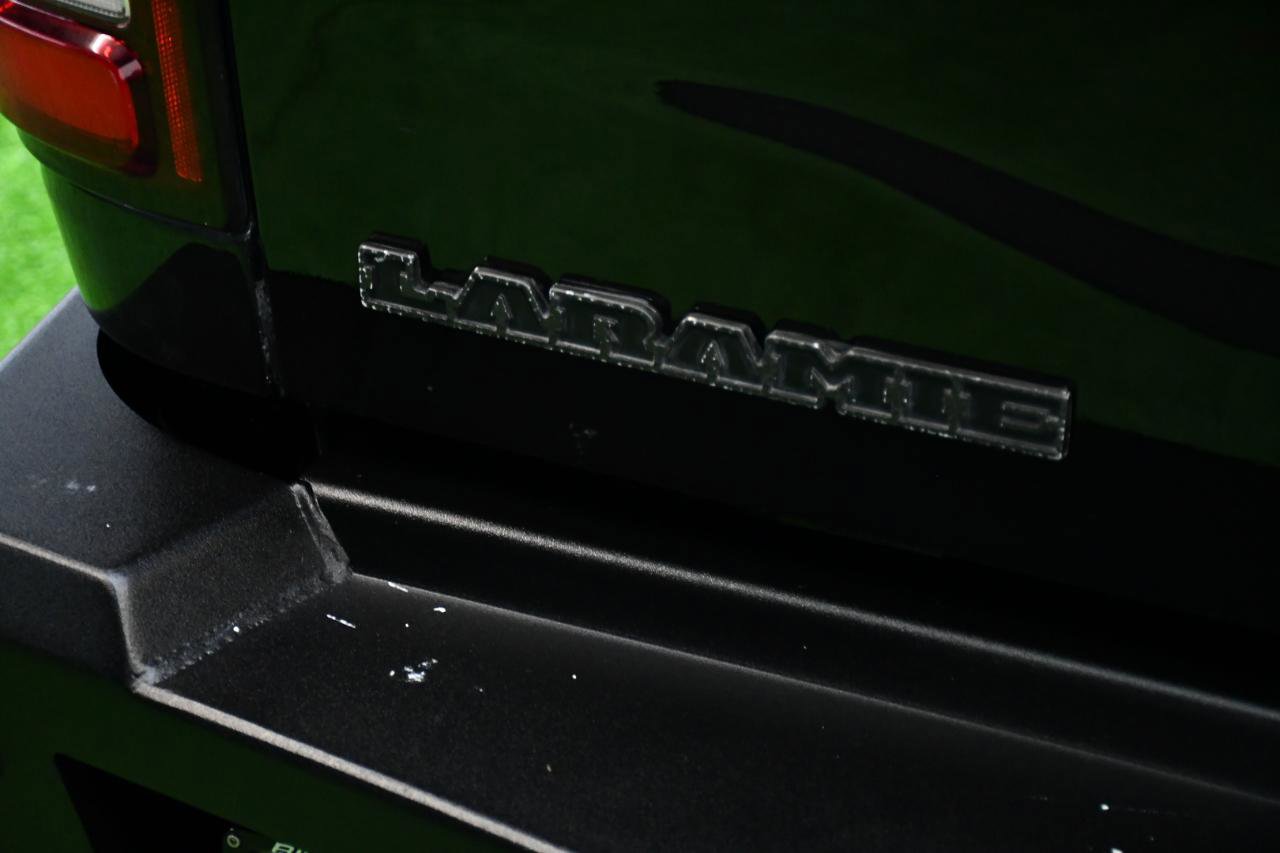 Used 2019 RAM 3500 Laramie w/ Black Appearance Package image 17