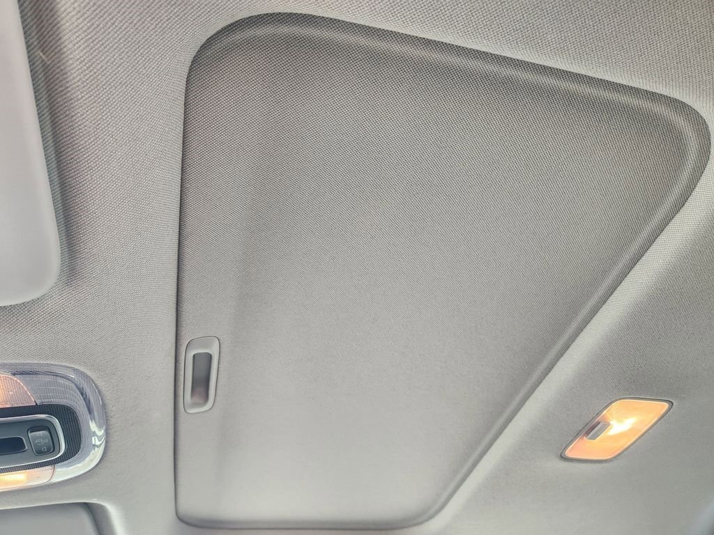 Used 2025 Hyundai Elantra SEL FWD image 25