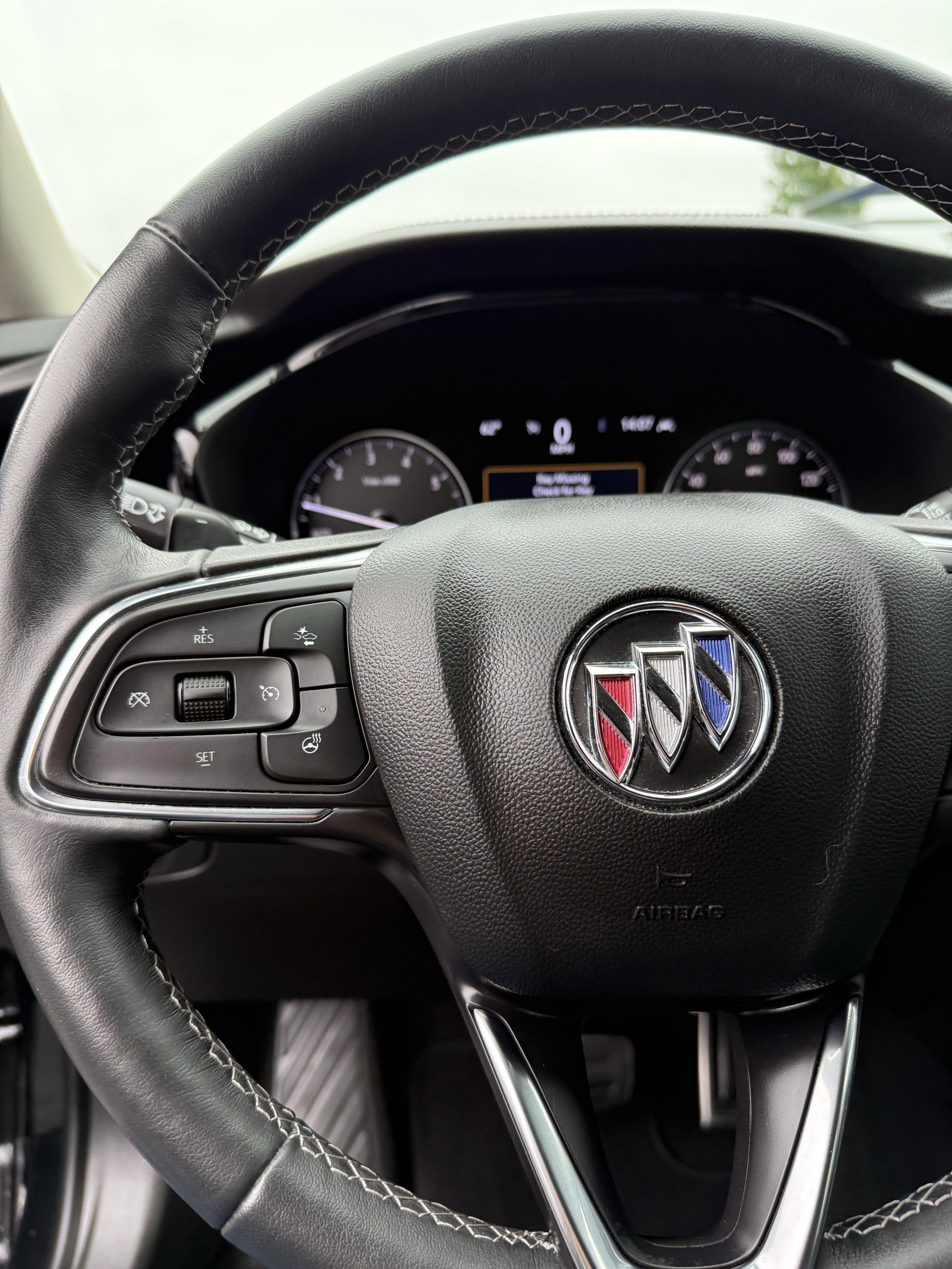 Used 2023 Buick Envision Essence w/ Sport Touring Package FWD image 23