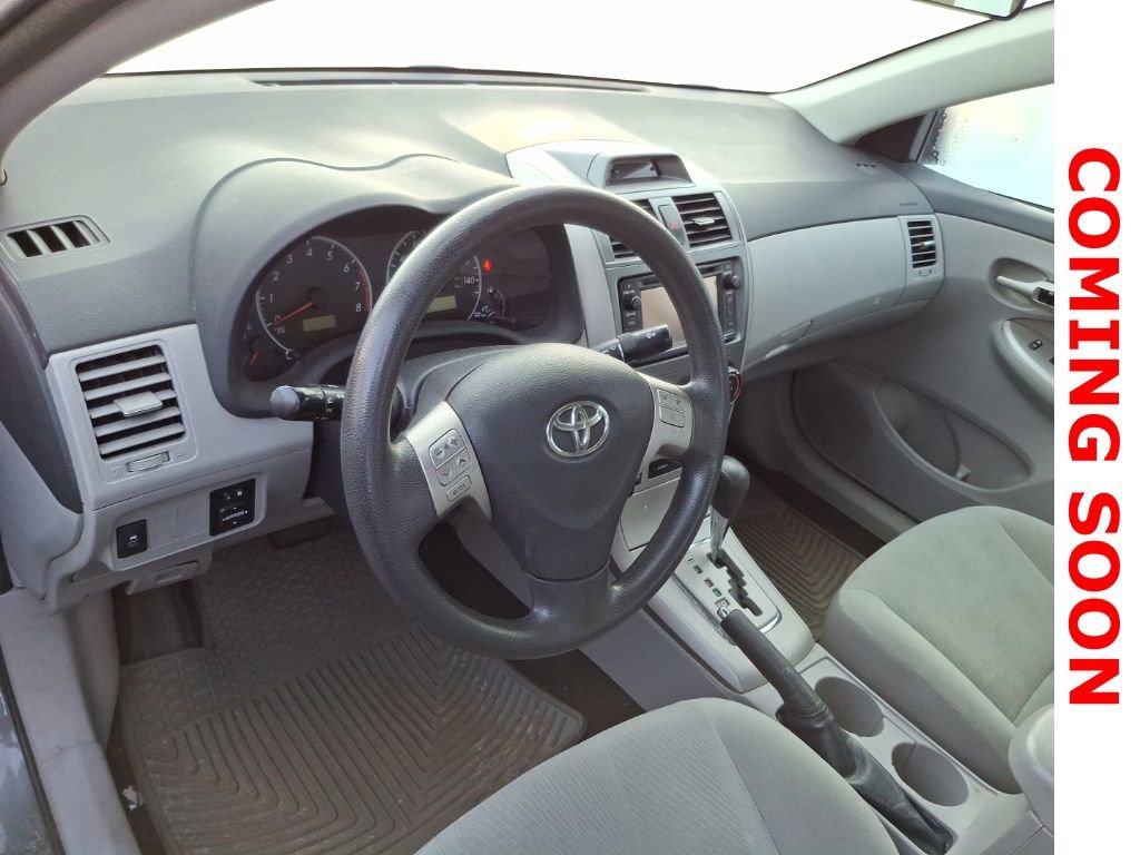 Used 2013 Toyota Corolla LE image 11