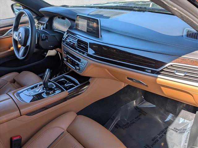 Used 2021 BMW 750i xDrive w/ Executive Package AWD/4WD image 24