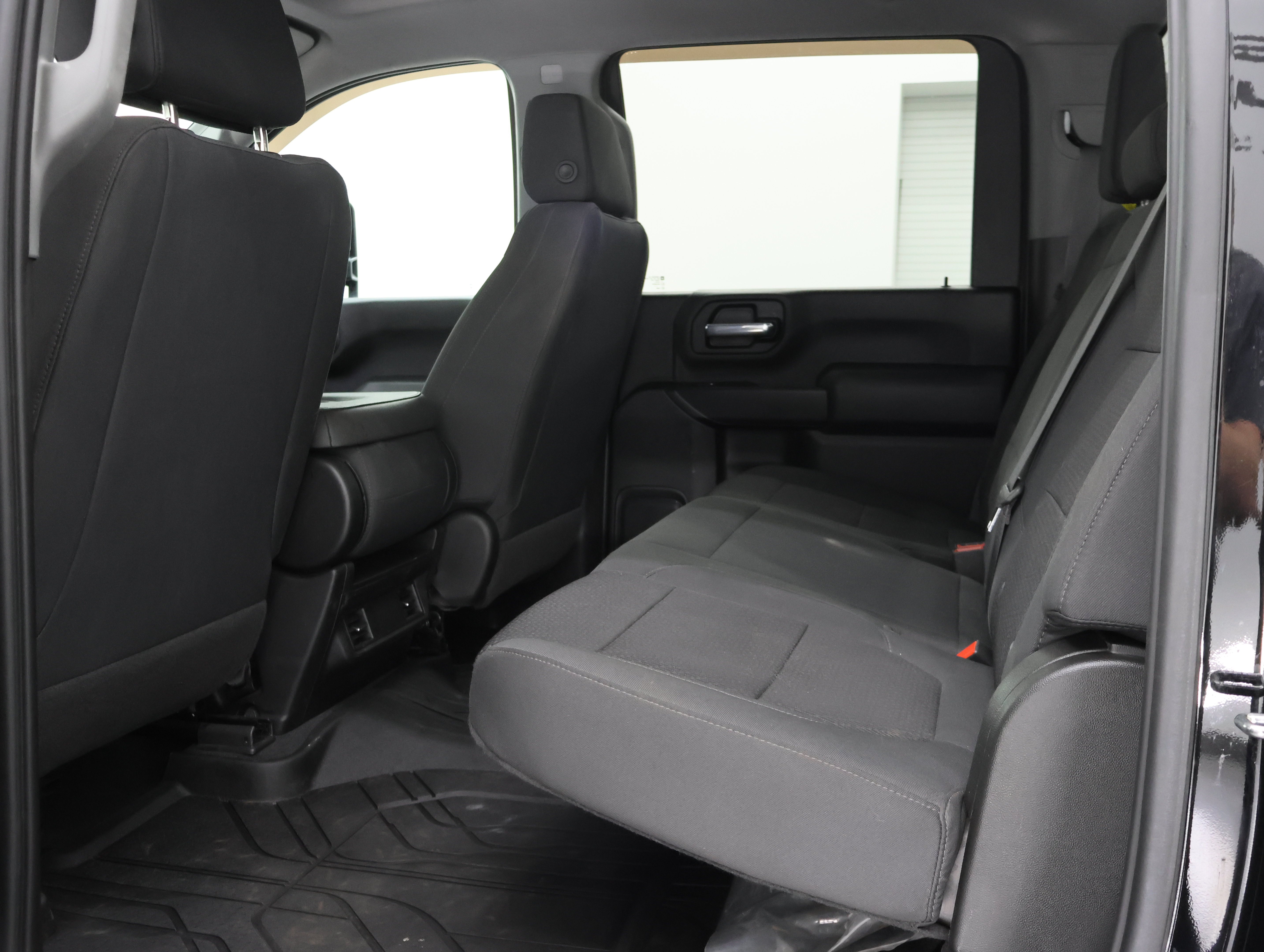 Used 2021 Chevrolet Silverado 2500 Custom w/ Custom Value Package AWD/4WD image 9