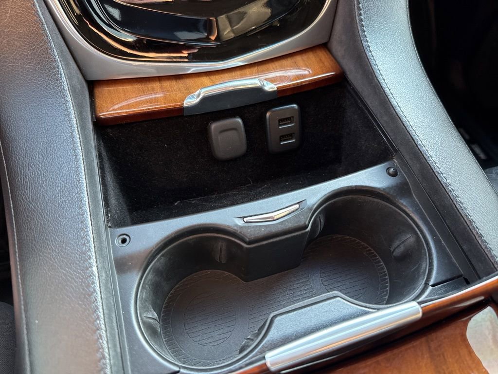 Used 2017 Cadillac Escalade ESV Luxury image 35