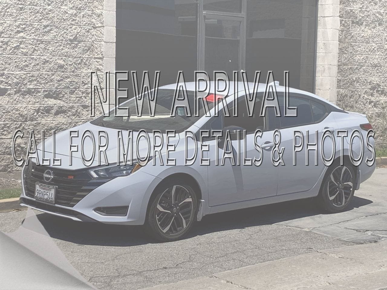Certified 2025 Nissan Versa SR w/ Trunk Package FWD image 1