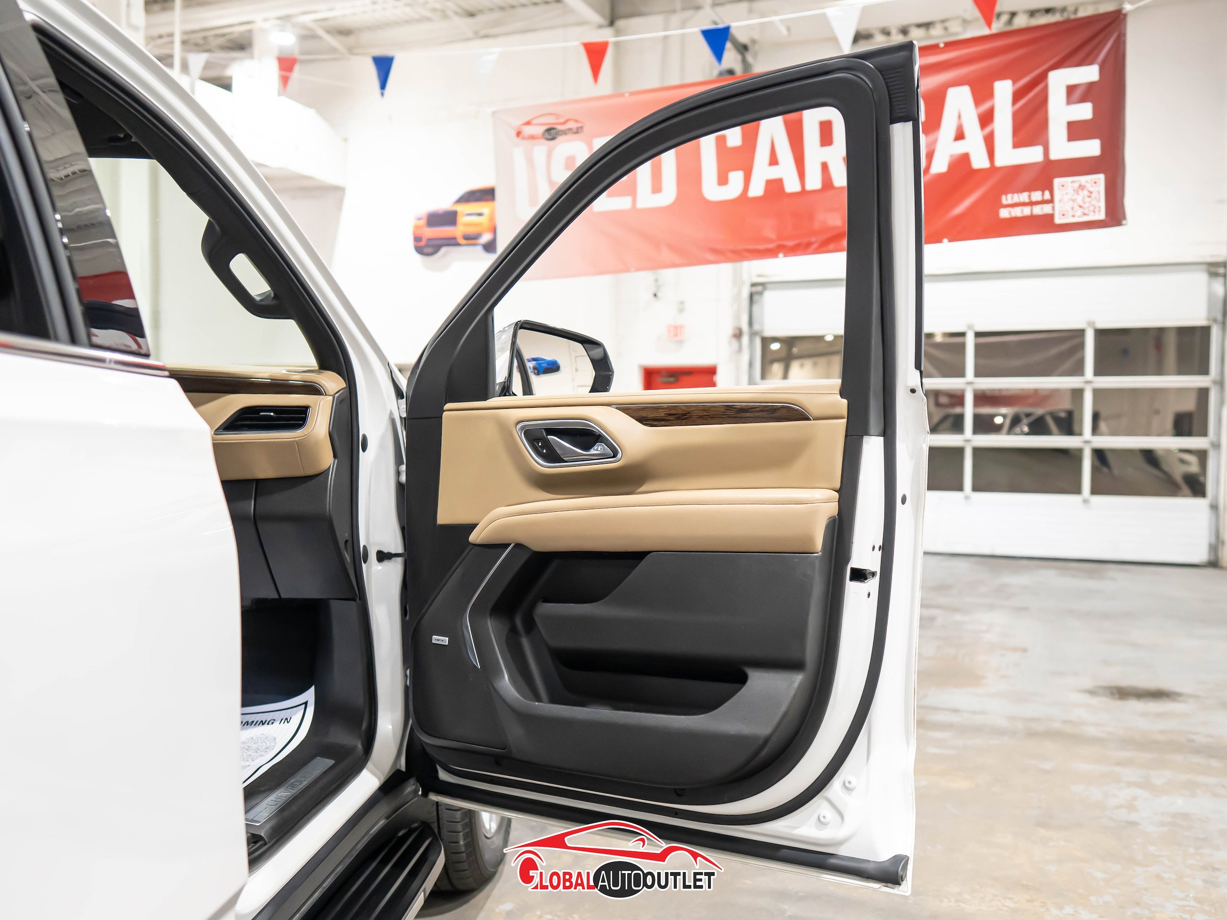 Used 2021 Chevrolet Suburban Premier RWD image 44