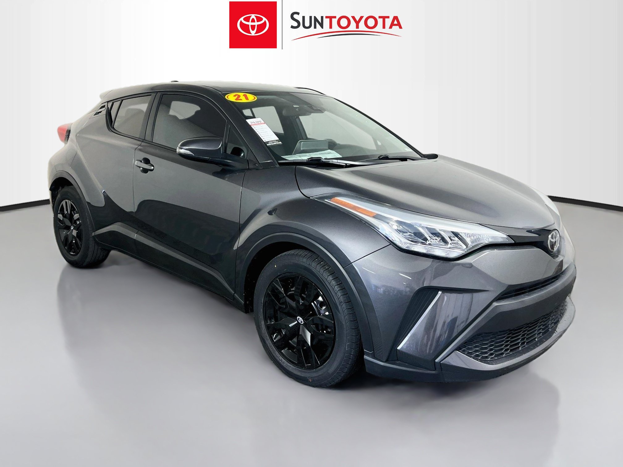 Used 2021 Toyota C-HR LE FWD image 1