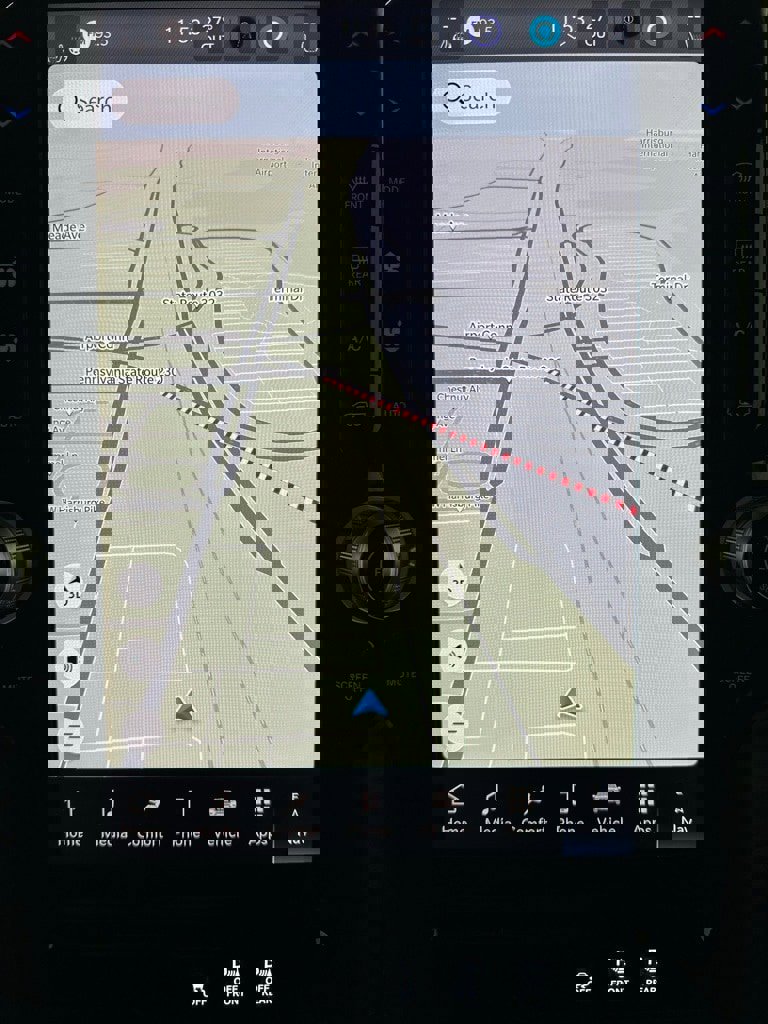 Used 2025 RAM 1500 Laramie image 33