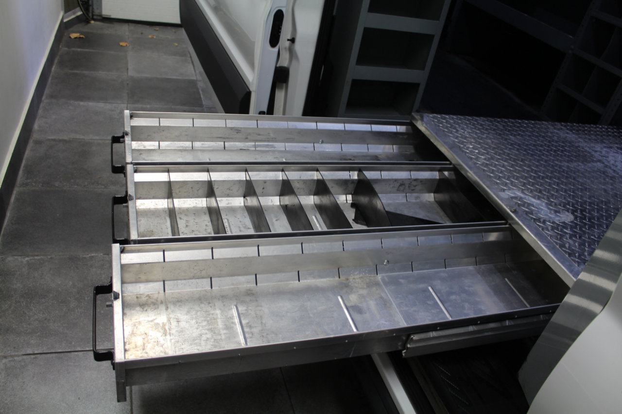 Used 2018 Ford Transit 250 130 Low Roof image 27