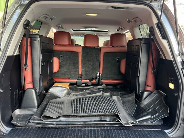 Used 2019 Lexus LX 570 570 image 32
