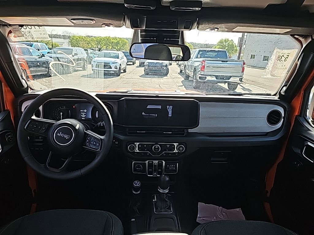 Used 2025 Jeep Wrangler Unlimited Sport S 4xe w/ Convenience Group AWD/4WD image 5