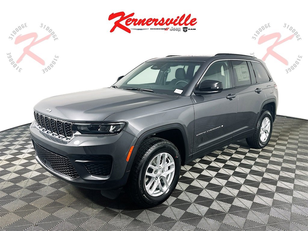 New 2025 Jeep Grand Cherokee Laredo X w/ Luxury Tech Group I image 3