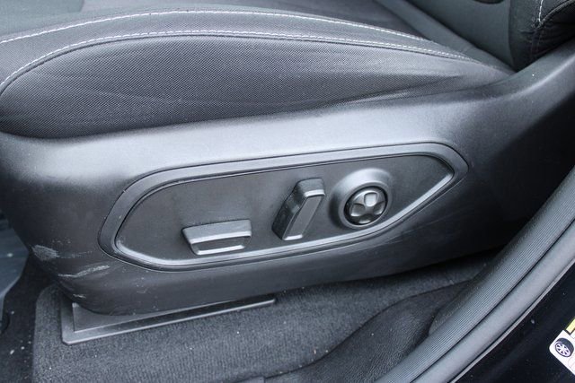 Used 2025 Jeep Grand Cherokee Laredo w/ Luxury Tech Group I AWD/4WD image 13