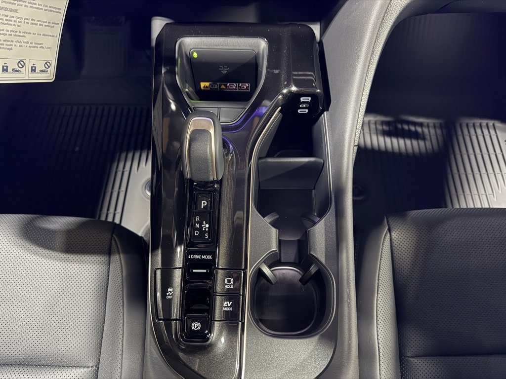 New 2025 Toyota Crown Signia image 21