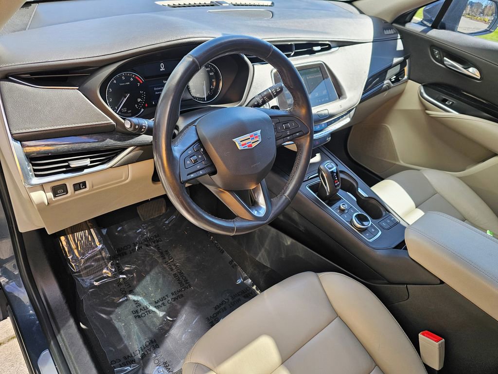 Used 2019 Cadillac XT4 Premium Luxury w/ Cold Weather Package image 19
