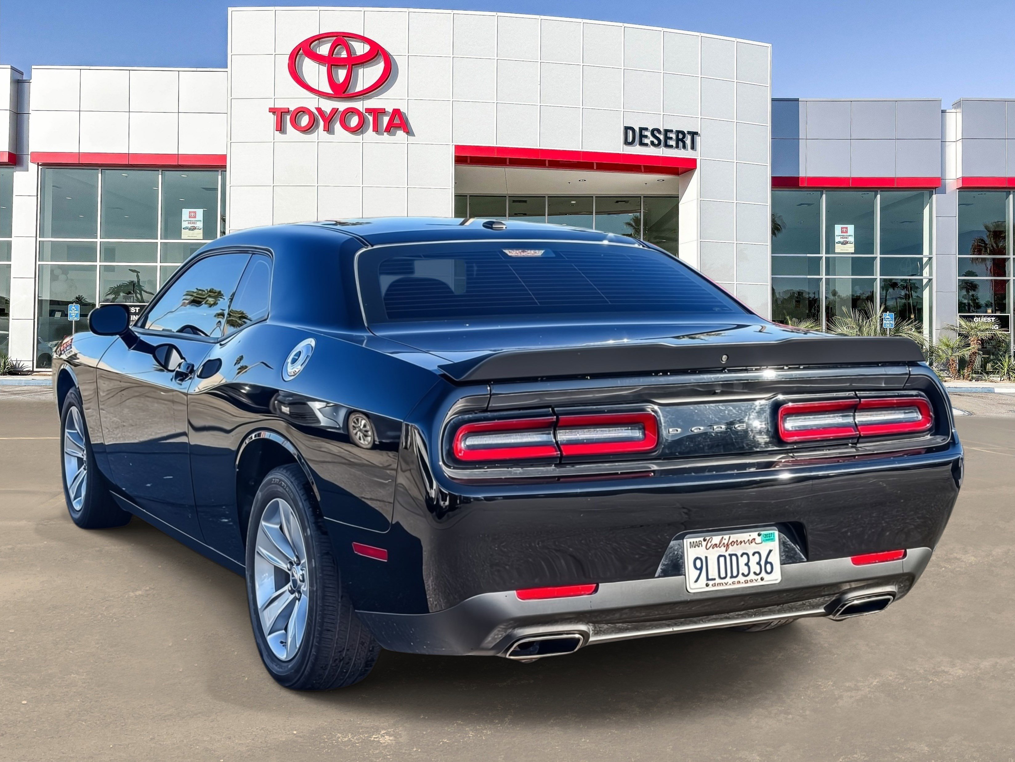 Used 2023 Dodge Challenger SXT image 5
