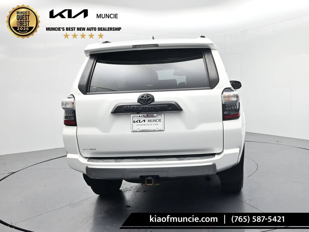 Used 2021 Toyota 4Runner TRD Off-Road AWD/4WD image 7