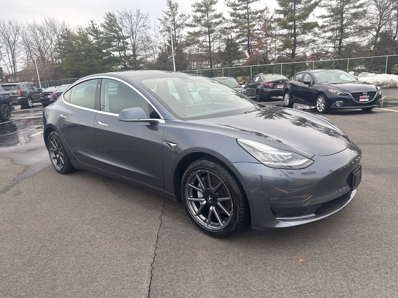 Used 2020 Tesla Model 3 Standard Range Plus image 3