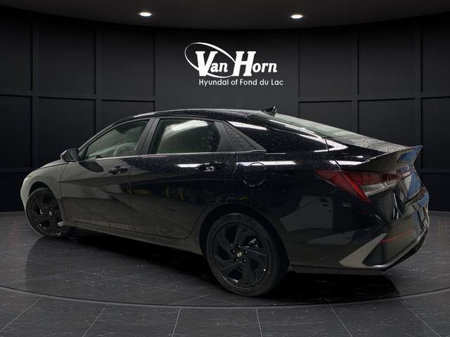 New 2026 Hyundai Elantra SEL Sport image 3