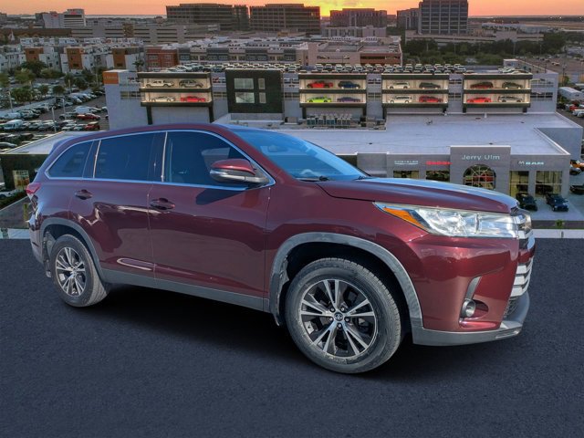 Used 2019 Toyota Highlander LE
