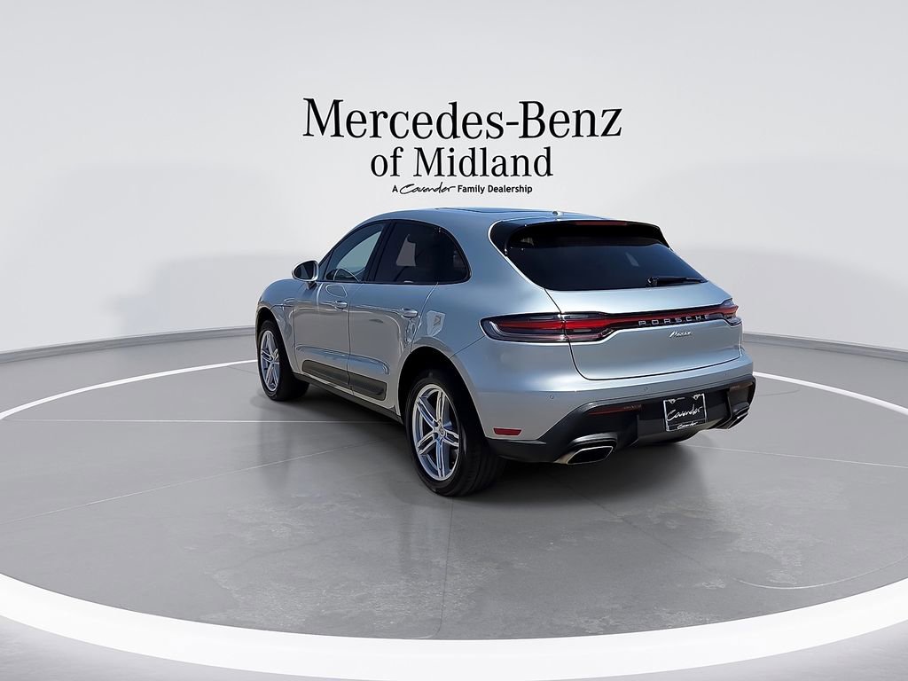 Used 2025 Porsche Macan AWD/4WD image 6