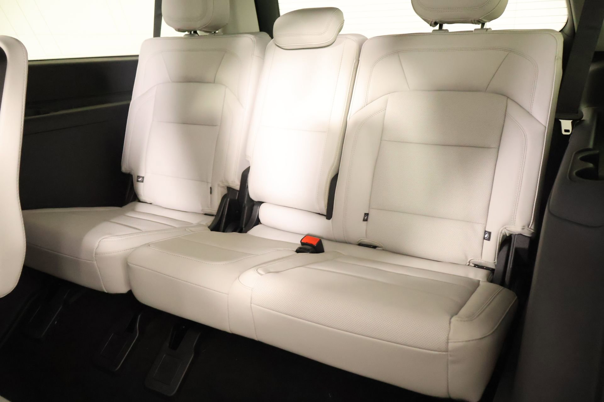 New 2026 Lincoln Navigator L Reserve AWD/4WD image 14