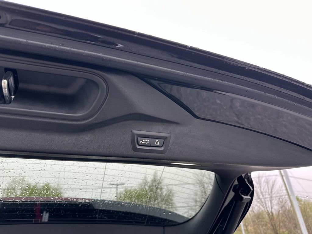 Used 2023 BMW X5 xDrive40i w/ Executive Package image 37