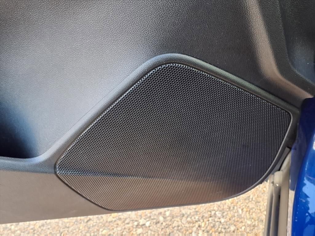 Used 2023 Cadillac XT4 Sport w/ Cold Weather Package image 17