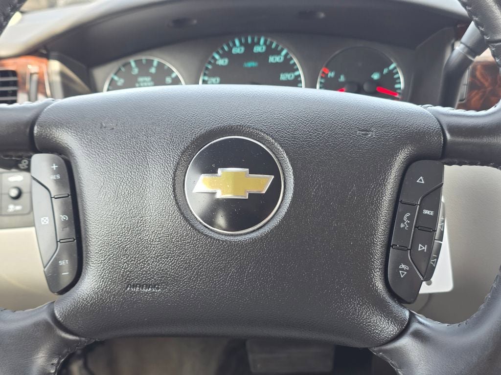 Used 2012 Chevrolet Impala LT FWD image 16