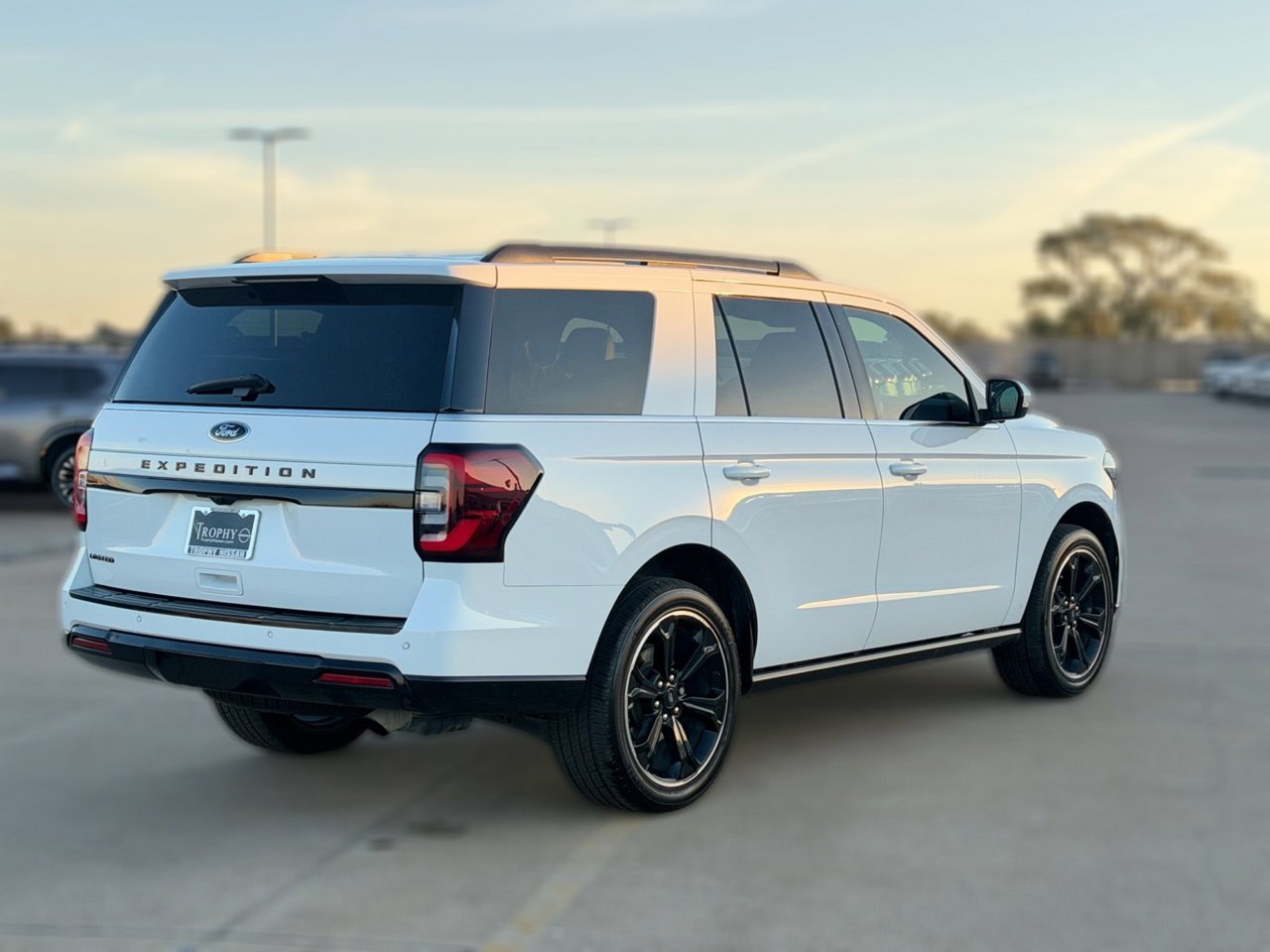 Used 2022 Ford Expedition Limited RWD image 7
