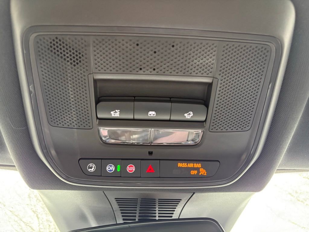 Used 2024 Chevrolet Blazer EV LT image 42