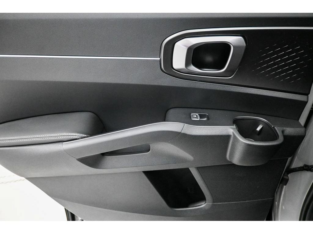 New 2026 Kia Sorento S FWD image 11