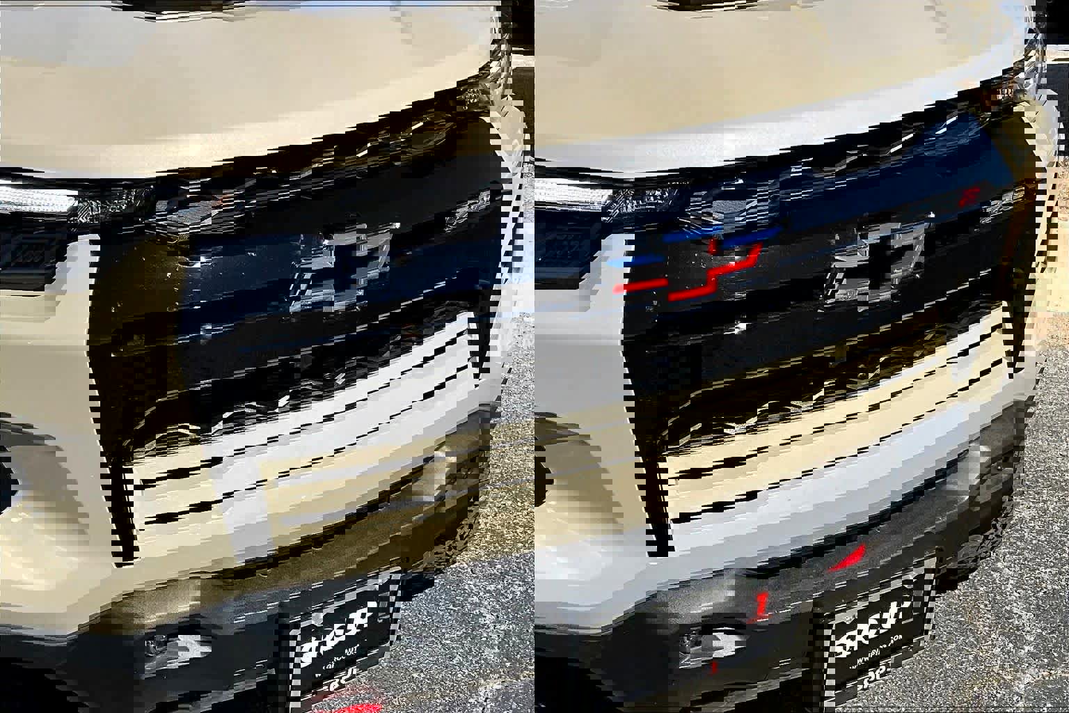 Used 2024 Chevrolet Colorado ZR2 w/ Technology Package image 29