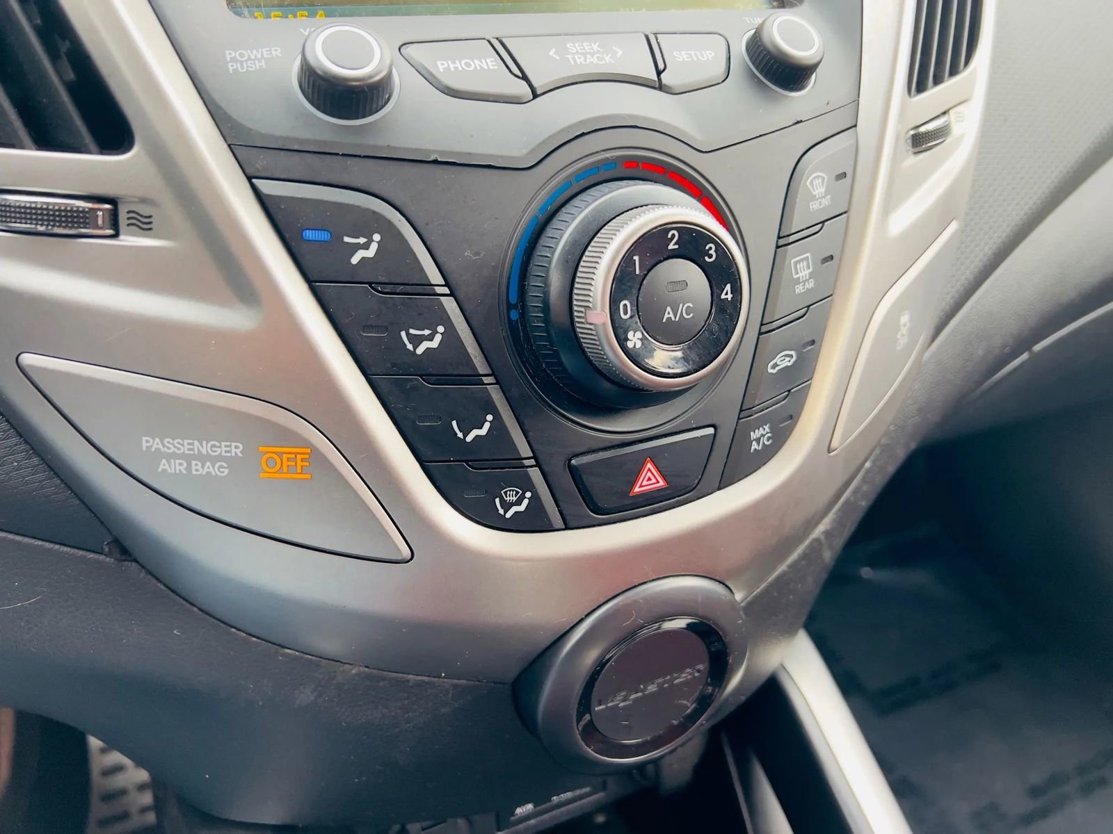 Used 2014 Hyundai Veloster Turbo R-Spec image 23