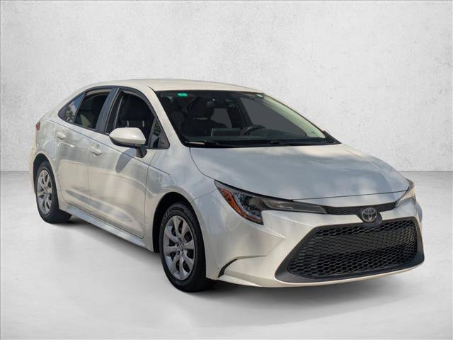 Used 2021 Toyota Corolla LE image 3