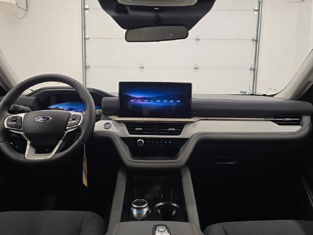 New 2026 Ford Explorer Active AWD/4WD image 15