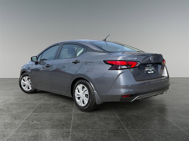 Used 2020 Nissan Versa S FWD image 3