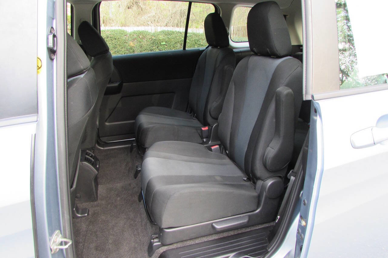 Used 2013 MAZDA MAZDA5 Sport FWD image 27