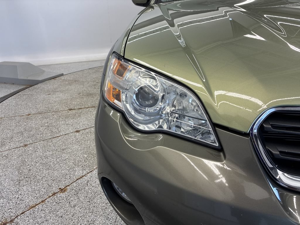 Used 2006 Subaru Outback 2.5i Limited w/ Popular Equipment Group 2B AWD/4WD image 12