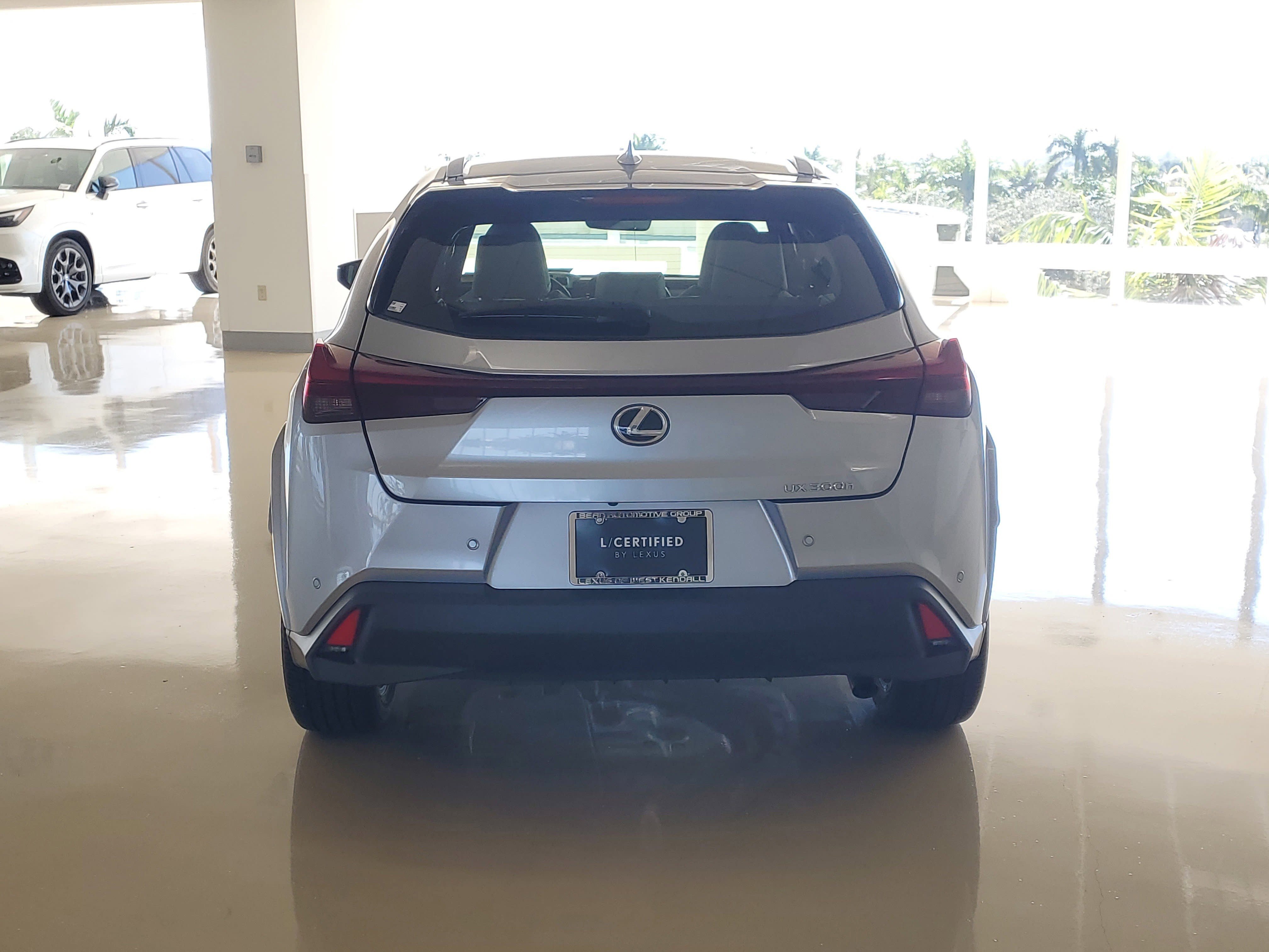 Used 2025 Lexus UX 300h FWD w/ Accessory Package (Z1) image 9