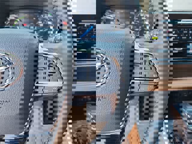 Used 2021 Toyota Highlander Platinum image 22