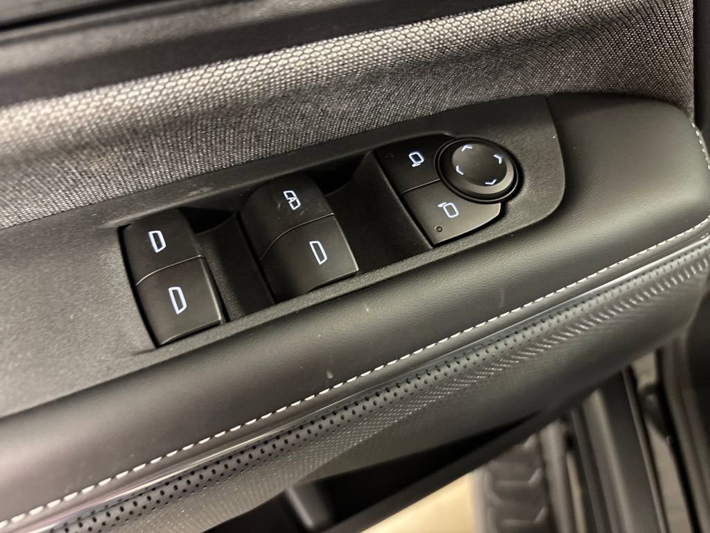 New 2026 GMC Sierra EV Elevation image 23