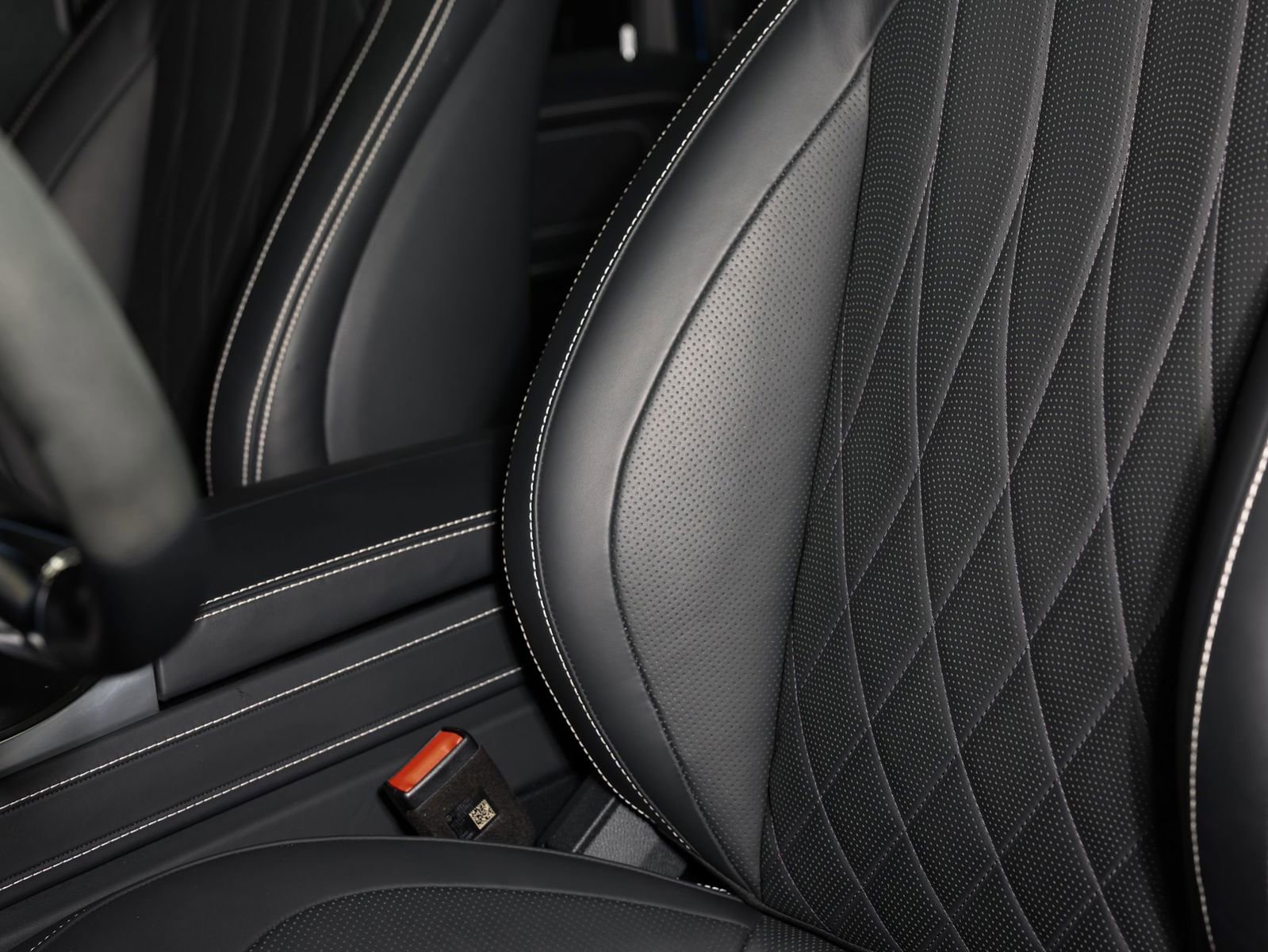 Used 2024 Mercedes-Benz G 63 AMG 4MATIC image 29