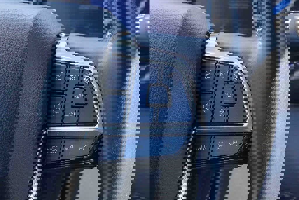 Used 2021 Toyota Highlander XLE image 13