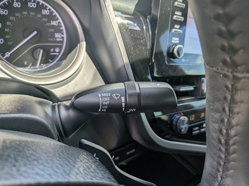 Used 2021 Toyota Camry SE FWD image 30