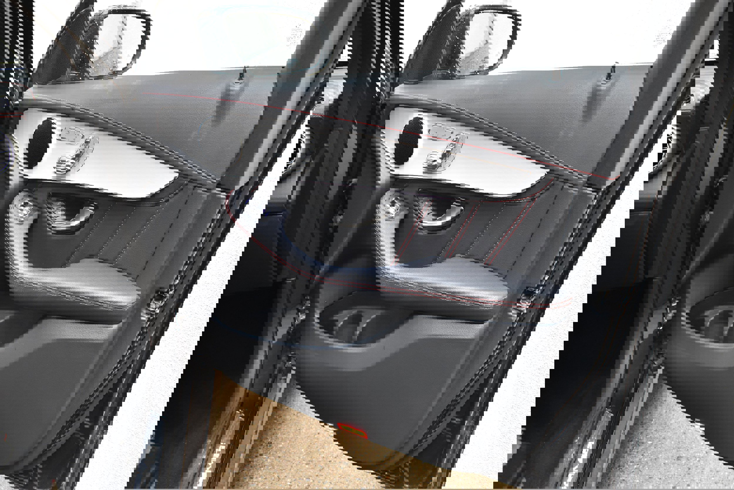 Used 2022 Mercedes-Benz GLC 43 AMG 4MATIC image 30