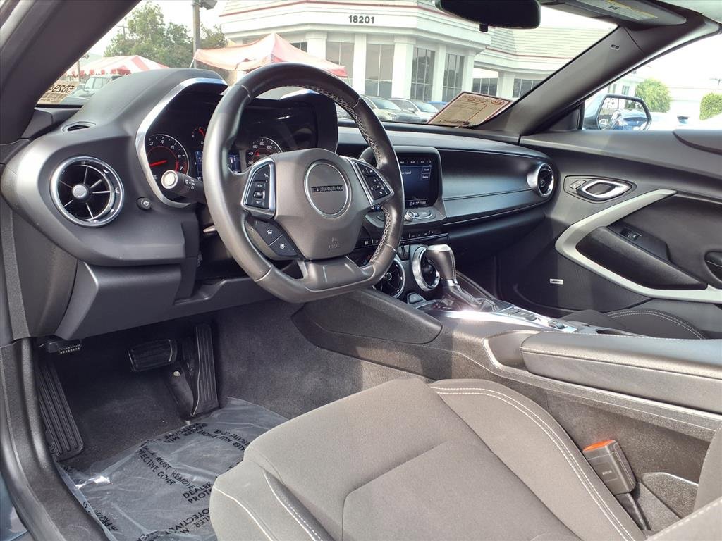 Used 2023 Chevrolet Camaro LT w/ Technology Package image 12