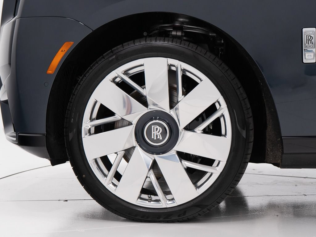 Used 2026 Rolls-Royce Cullinan AWD/4WD image 50